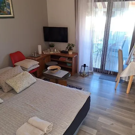 Stana A2+2 For 4 Persons With Balcony And Sea View ポレッチ